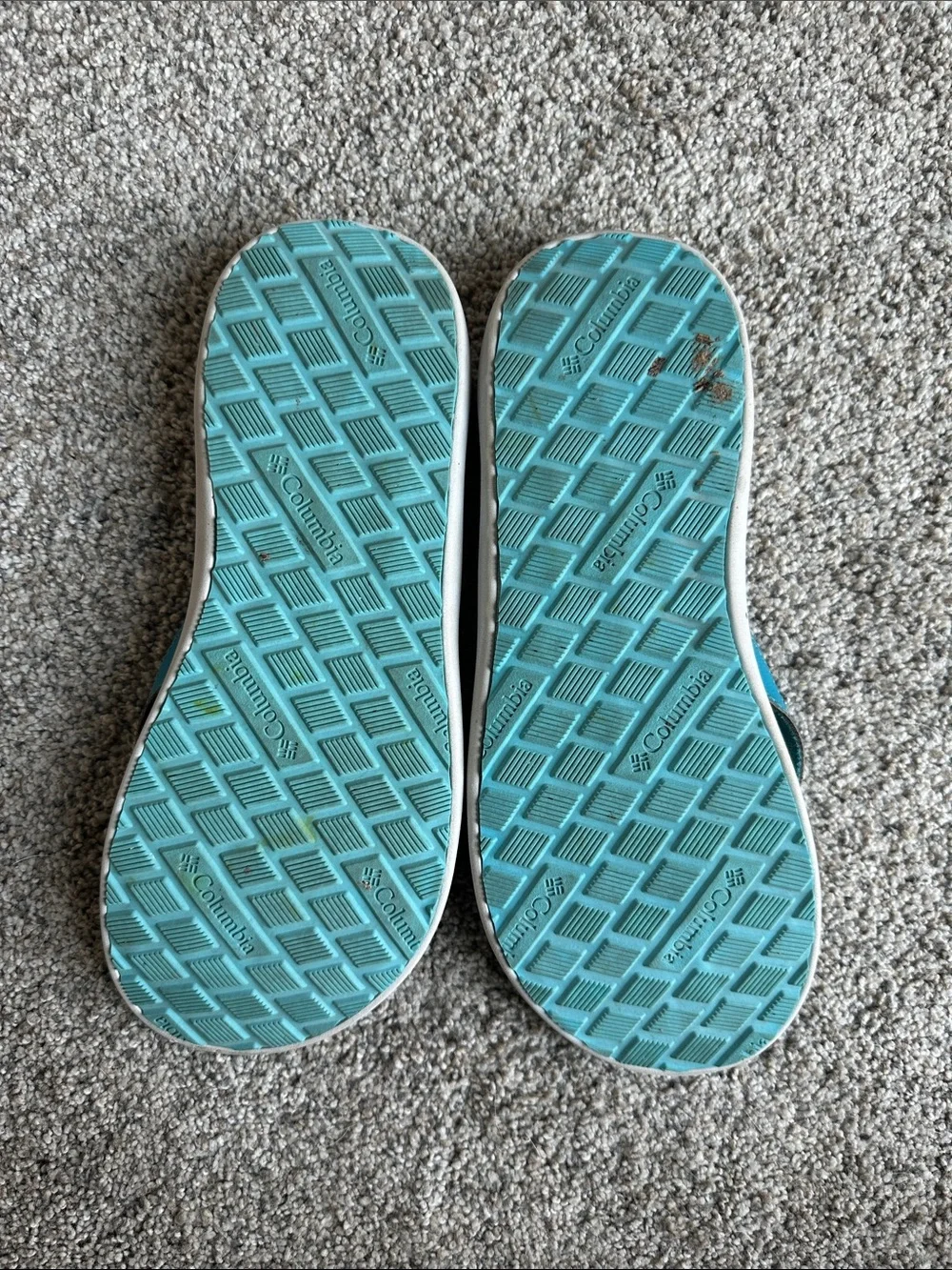 Columbia Women’s Teal and Coral Thong Sandals